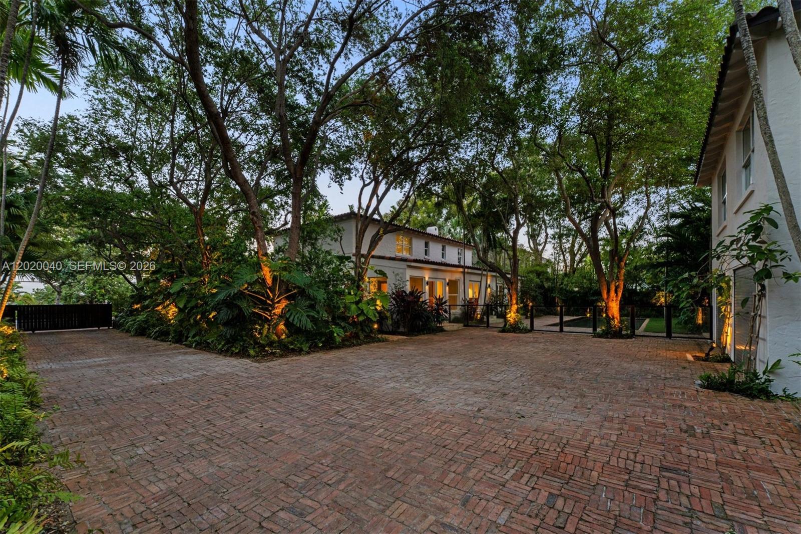 5812 Alton Road Miami Beach, FL 33140 - Photo 41 of 43