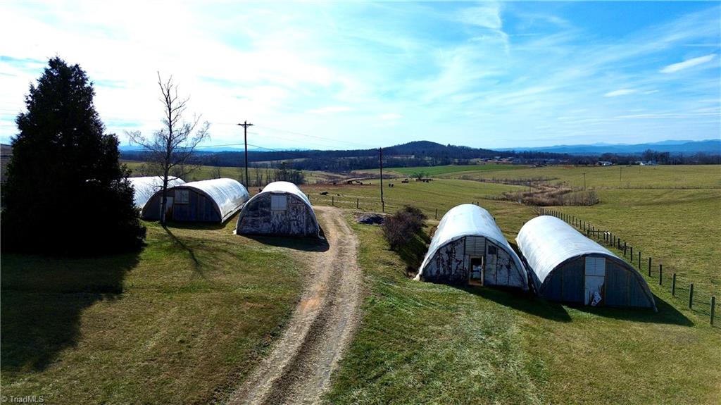 8621 Austin Traphill Road Elkin, NC 28621 - Photo 12 of 39