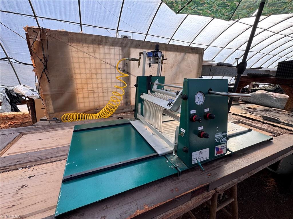 8621 Austin Traphill Road Elkin, NC 28621 - Photo 25 of 39