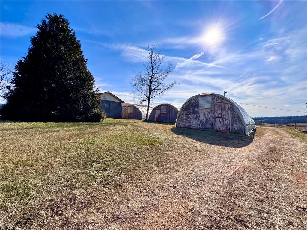 8621 Austin Traphill Road Elkin, NC 28621 - Photo 26 of 39