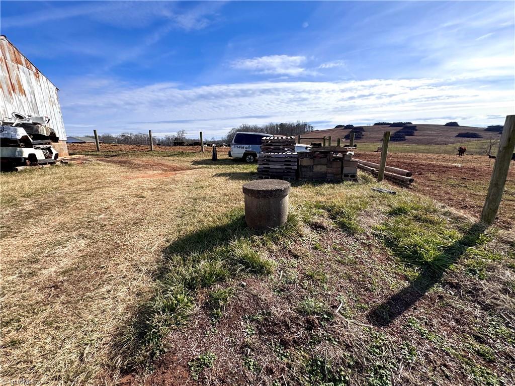 8621 Austin Traphill Road Elkin, NC 28621 - Photo 28 of 39