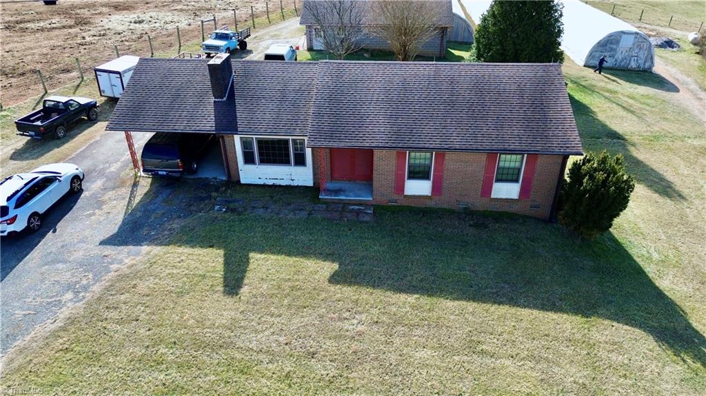 8621 Austin Traphill Road Elkin, NC 28621 - Photo 4 of 39