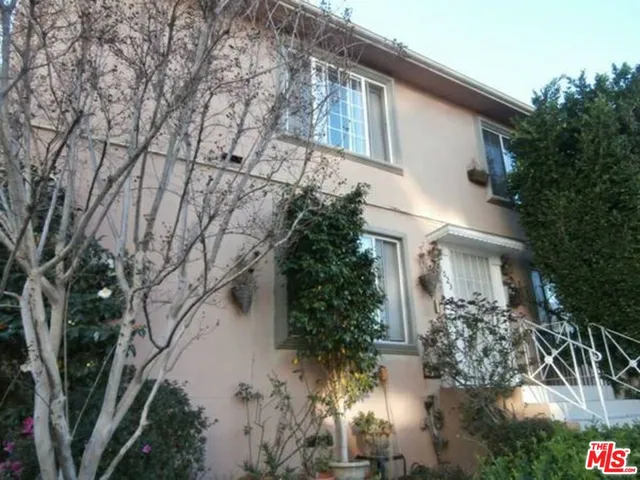 $2,200 | 1025 North San Vicente Boulevard, Unit 2, West Hollywood, CA 90069