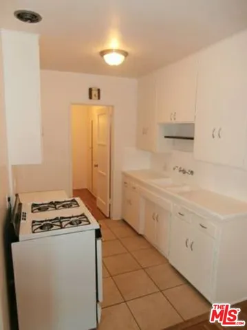 $2,200 | 1025 North San Vicente Boulevard, Unit 2, West Hollywood, CA 90069