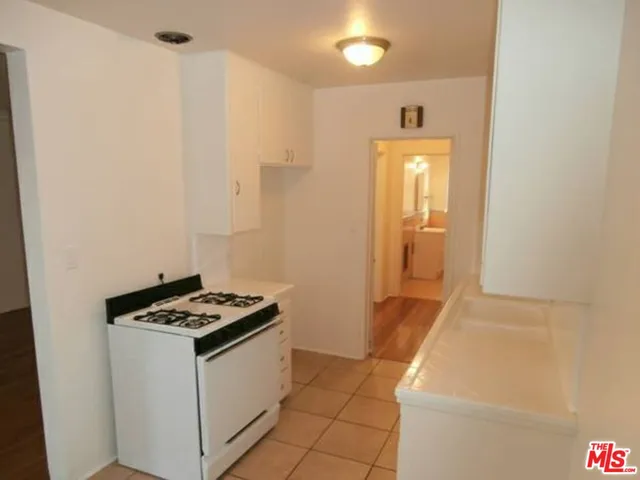 $2,200 | 1025 North San Vicente Boulevard, Unit 2, West Hollywood, CA 90069