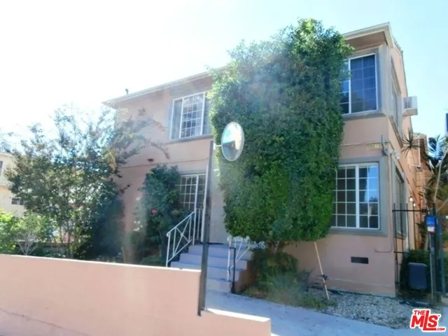 $2,200 | 1025 North San Vicente Boulevard, Unit 2, West Hollywood, CA 90069