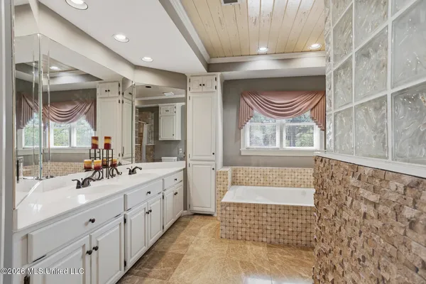 $425,000 | 201 Winsmere Way, Ridgeland, MS 39157