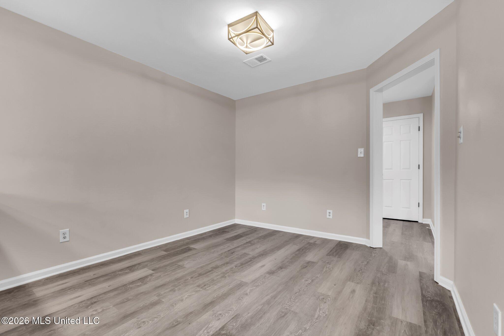 7338 Alexander Road Olive Branch, MS 38654 - Photo 15 of 36 Dining Room