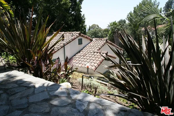 $15,400 | 2243 East Live Oak Drive, Los Angeles, CA 90068
