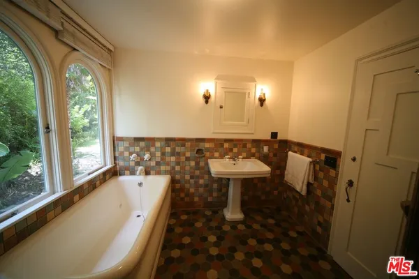 $15,400 | 2243 East Live Oak Drive, Los Angeles, CA 90068