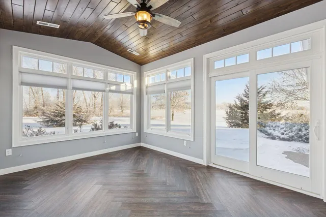 $450,000 | 951 Cedar Avenue East, Hector, MN 55342