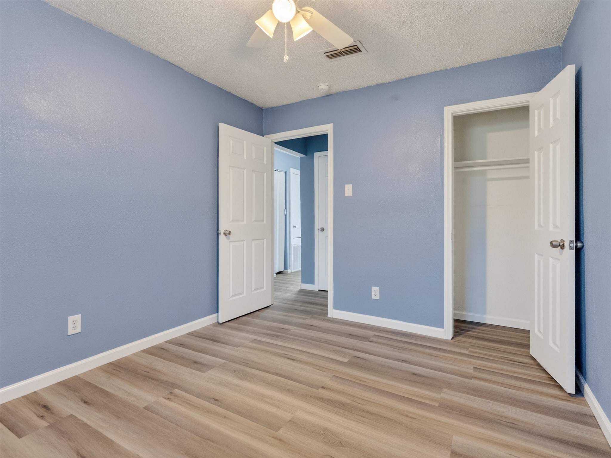 2613 Timber Drive Dickinson, TX 77539 - Photo 14 of 29
