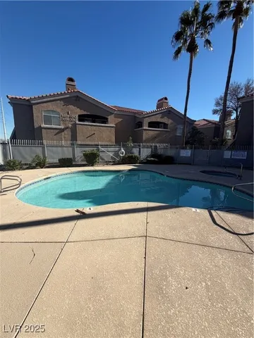 $1,300 | 5525 West Flamingo Road, Unit 2028, Las Vegas, NV 89103
