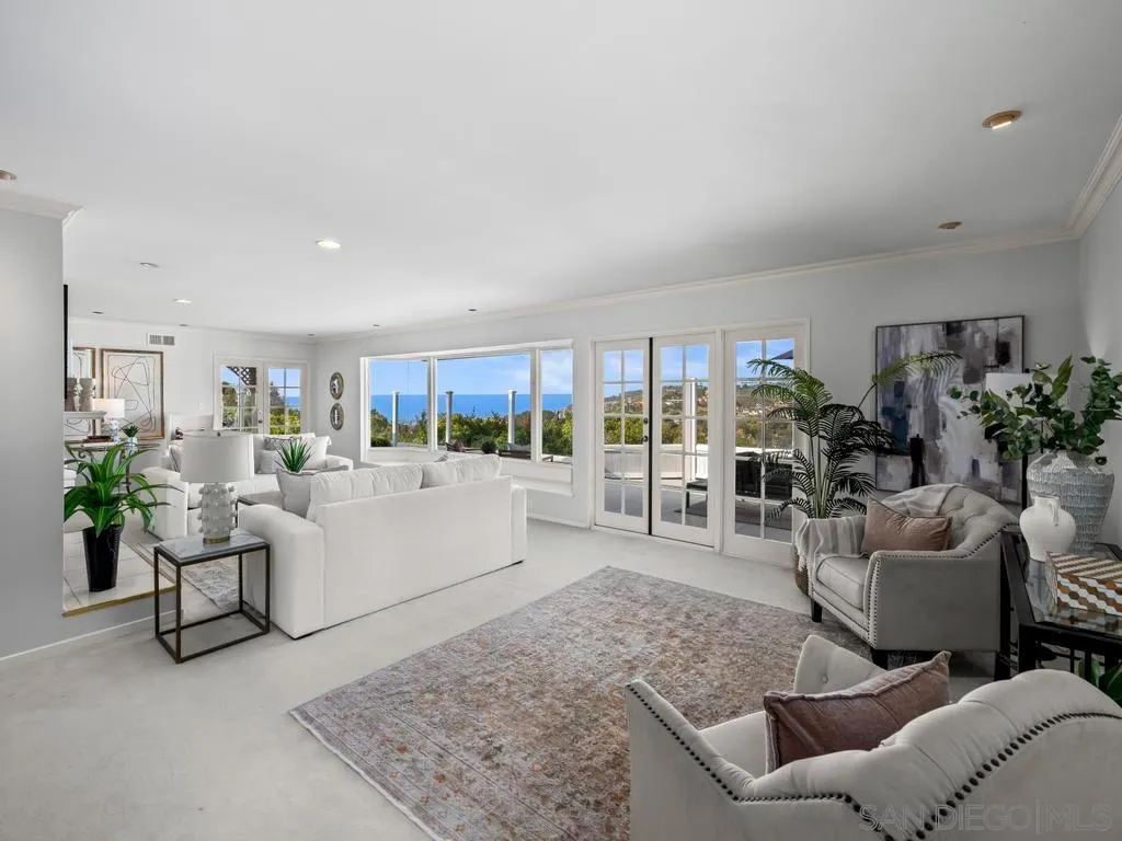 7753 Via Capri La Jolla, CA 92037 - Photo 2 of 65