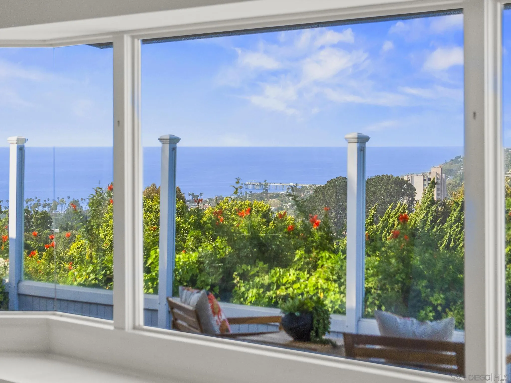 7753 Via Capri La Jolla, CA 92037 - Photo 4 of 65
