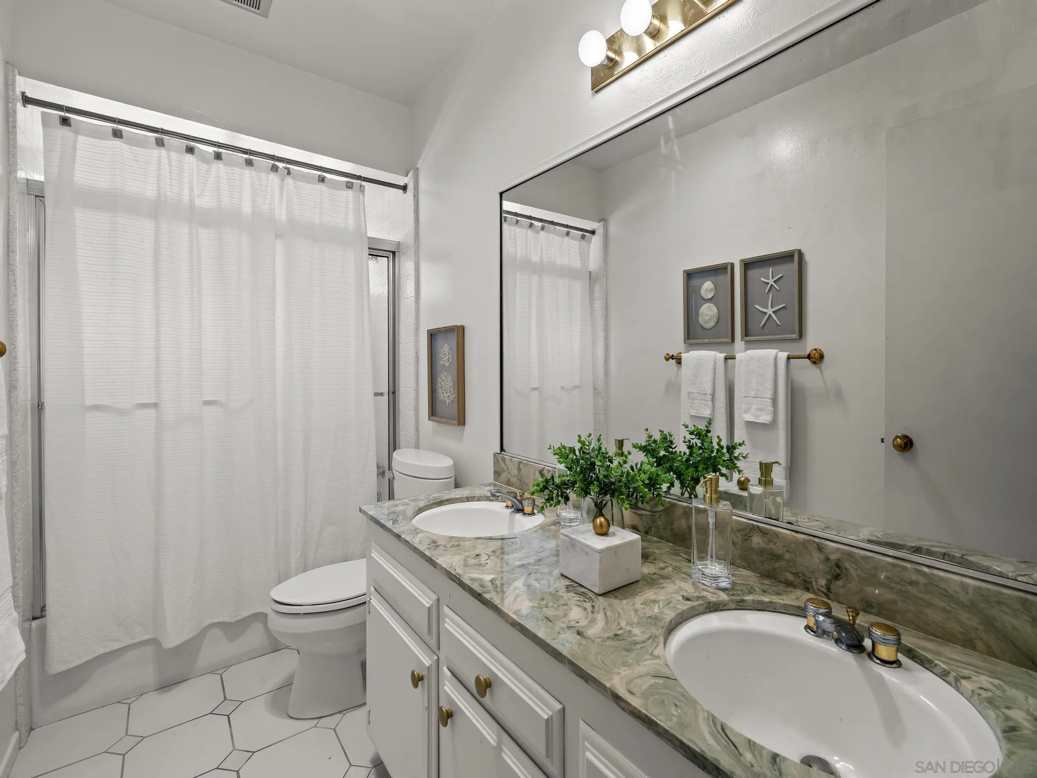 7753 Via Capri La Jolla, CA 92037 - Photo 46 of 65