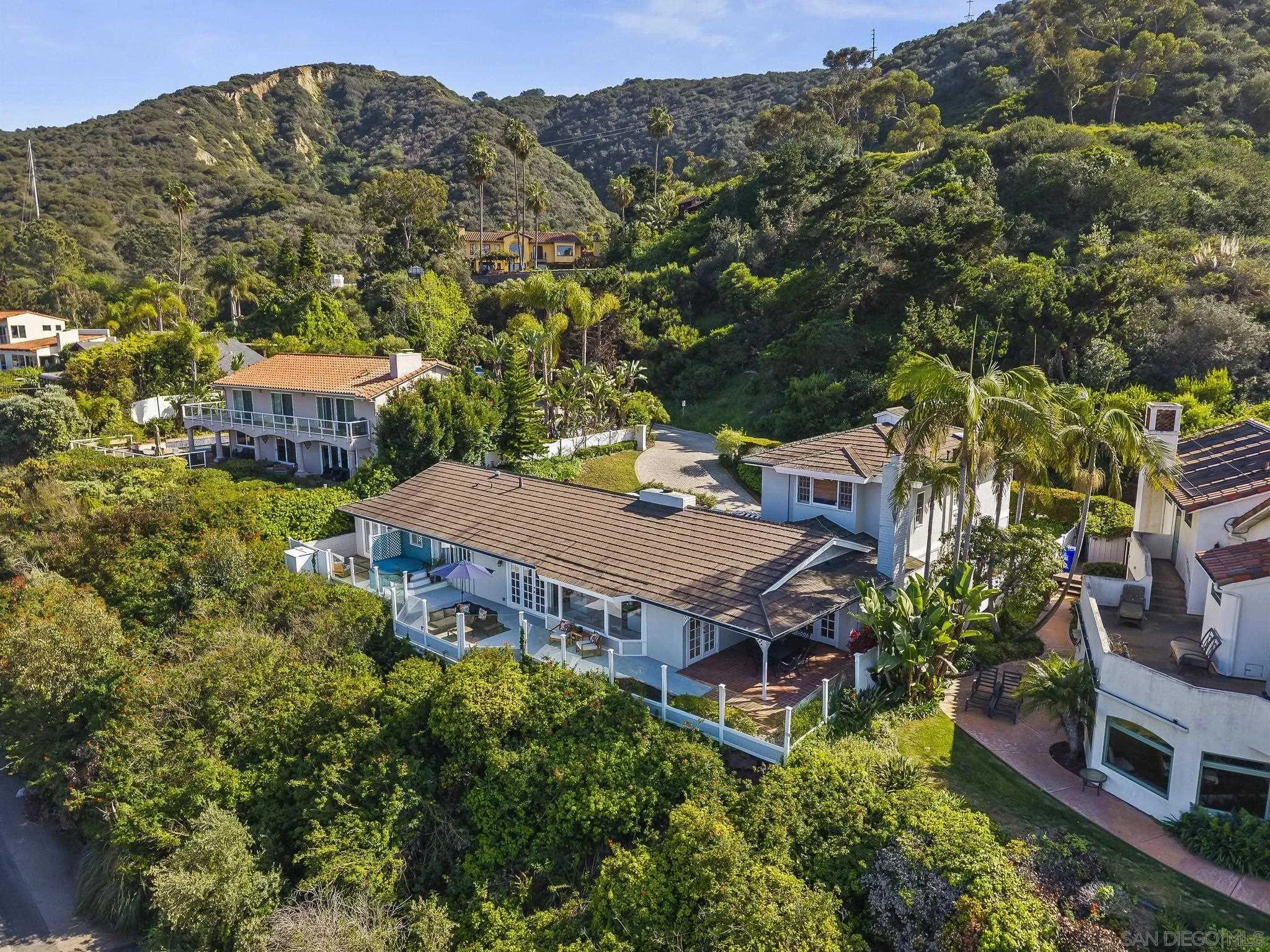 7753 Via Capri La Jolla, CA 92037 - Photo 5 of 65