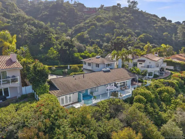 $4,155,000 | 7753 Via Capri, La Jolla, CA 92037
