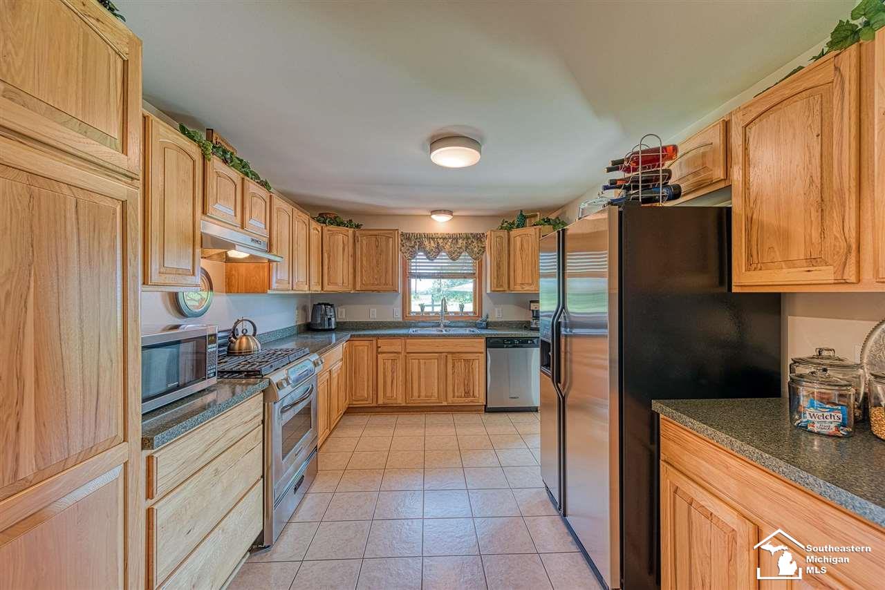 2401 Geiger Road Ida, MI 48140 - Photo 3 of 44