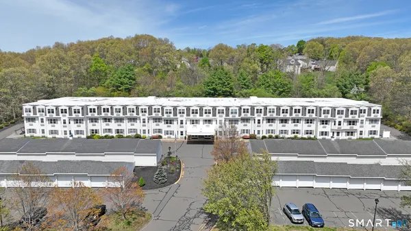 $170,000 | 1 Brush Pasture Lane, Unit 205, Portland, CT 06480