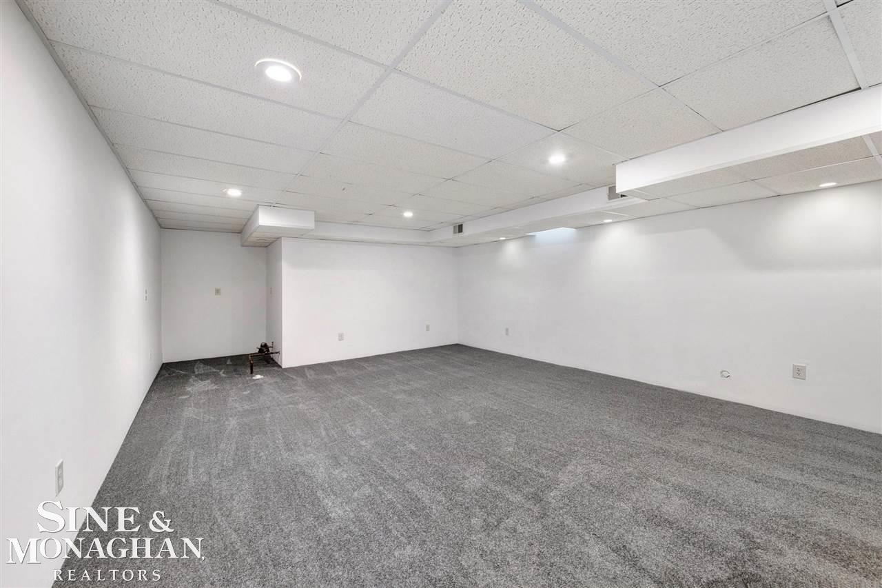 856 Neff Road Grosse Pointe, MI 48230 - Photo 37 of 51 Gallery Image 37