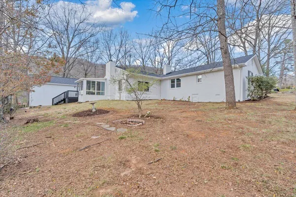 $399,000 | 2049 Surrey Lane Northeast, Roanoke, VA 24012