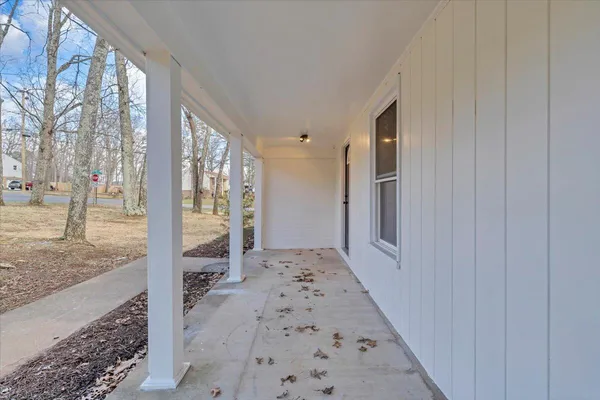 $425,000 | 2049 Surrey Lane Northeast, Roanoke, VA 24012