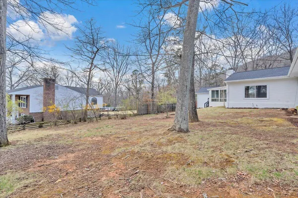 $399,000 | 2049 Surrey Lane Northeast, Roanoke, VA 24012