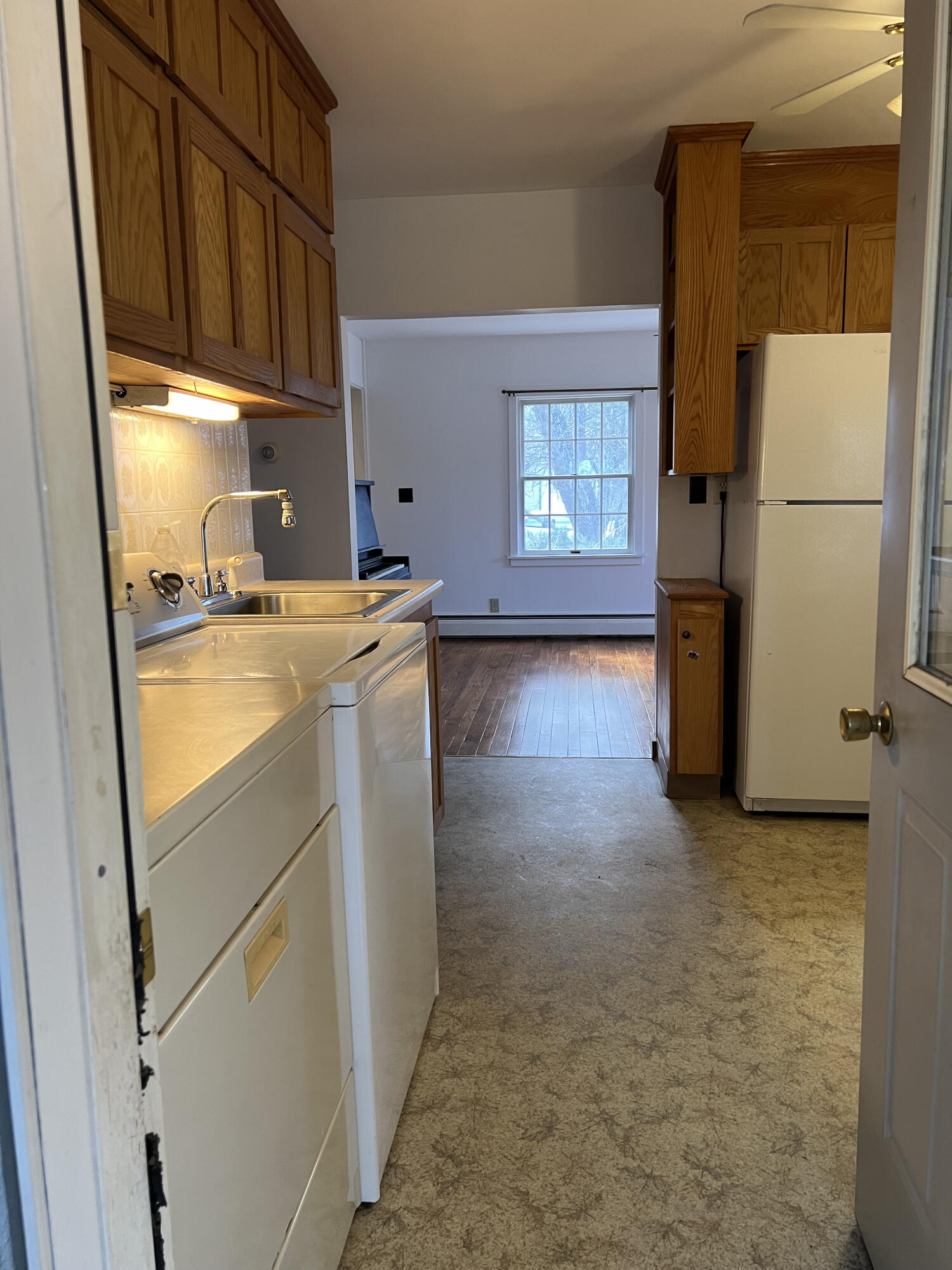 122 Davis Road Farmington, ME 04938 - Photo 8 of 42 IMG_2258 conv