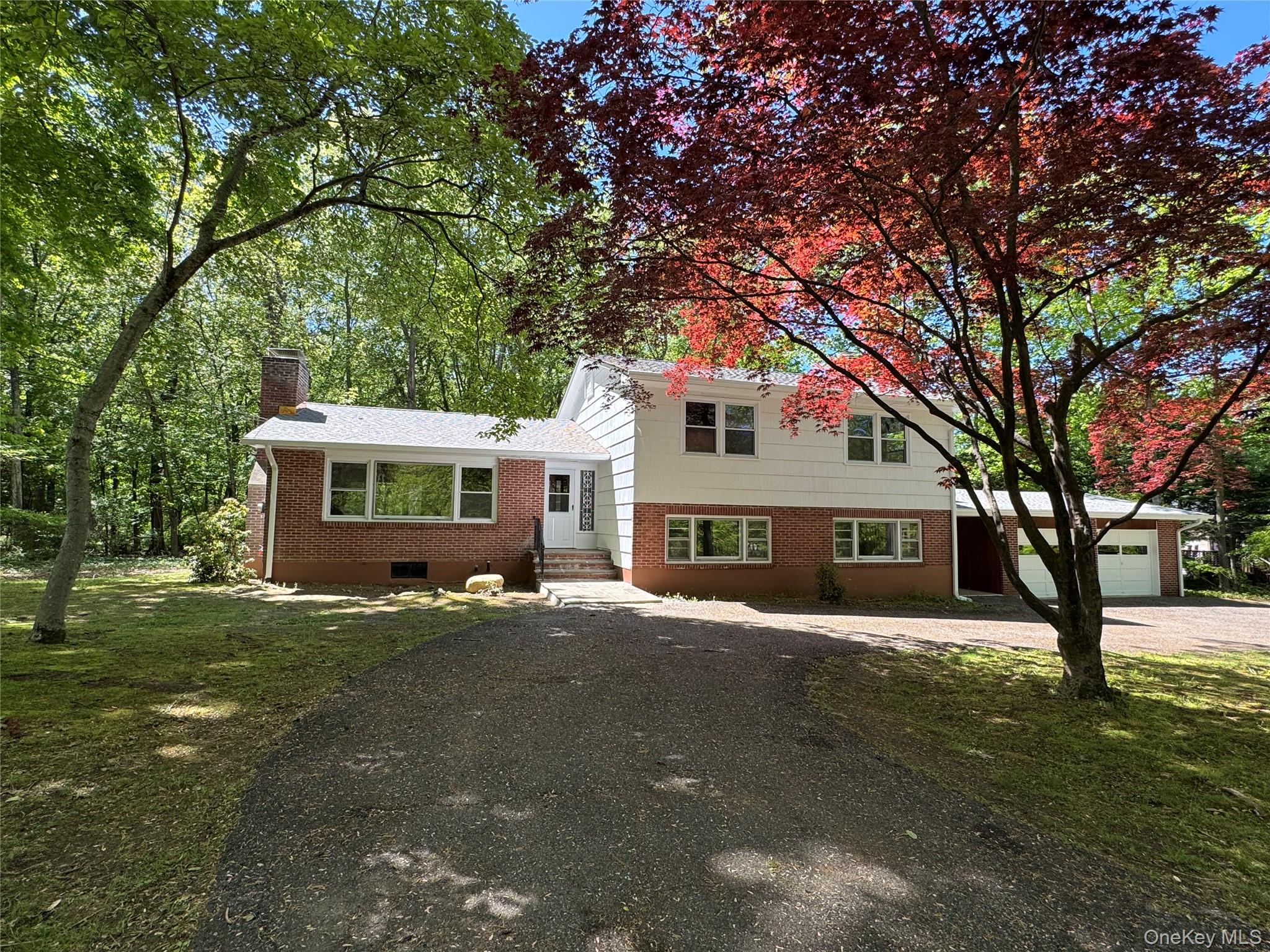 21 Young Road Katonah, NY 10536 - Photo 2 of 21