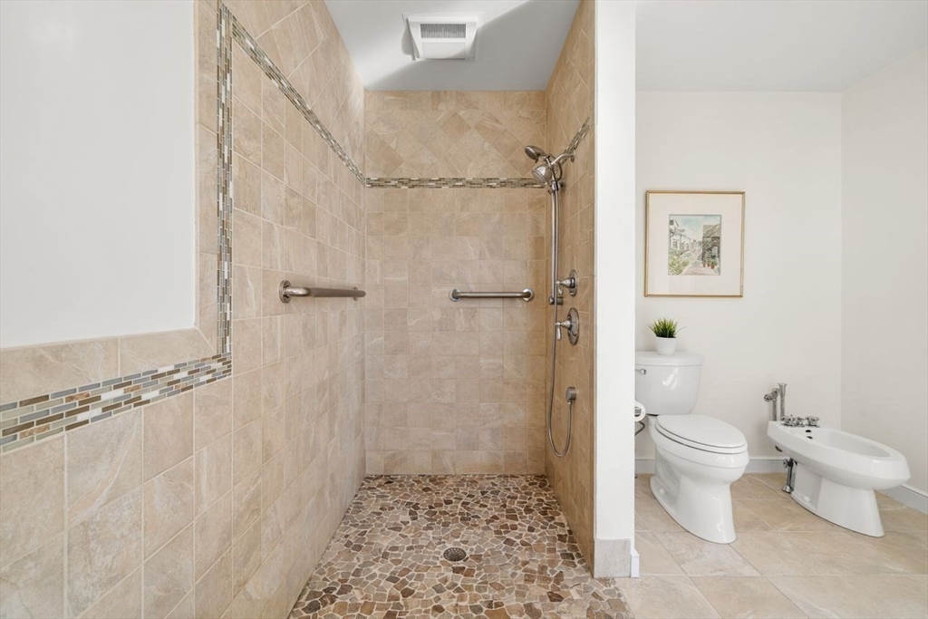 21 Kenneth Road Marblehead, MA 01945 - Photo 18 of 40