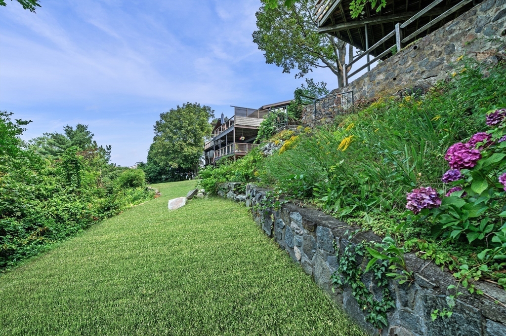 21 Kenneth Road Marblehead, MA 01945 - Photo 36 of 40