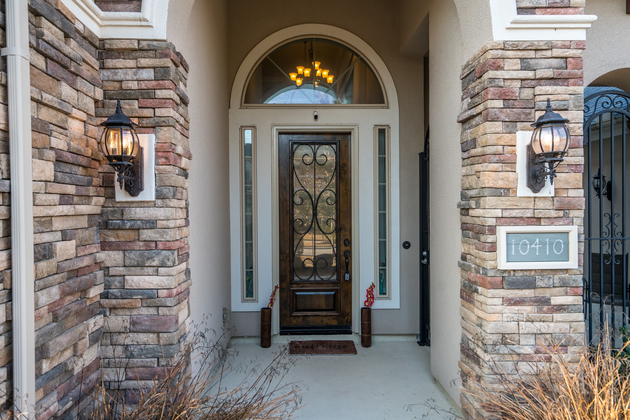 10410 Southern Hawker Conroe, TX 77385 - Photo 8 of 47 Front Door