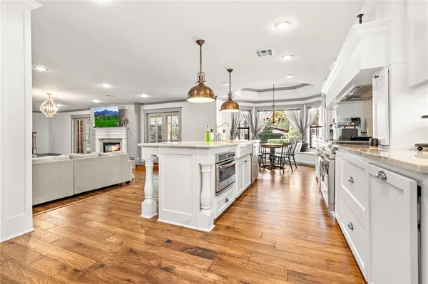 $799,900 | 270 Creek Bend Road, McGregor, TX 76657