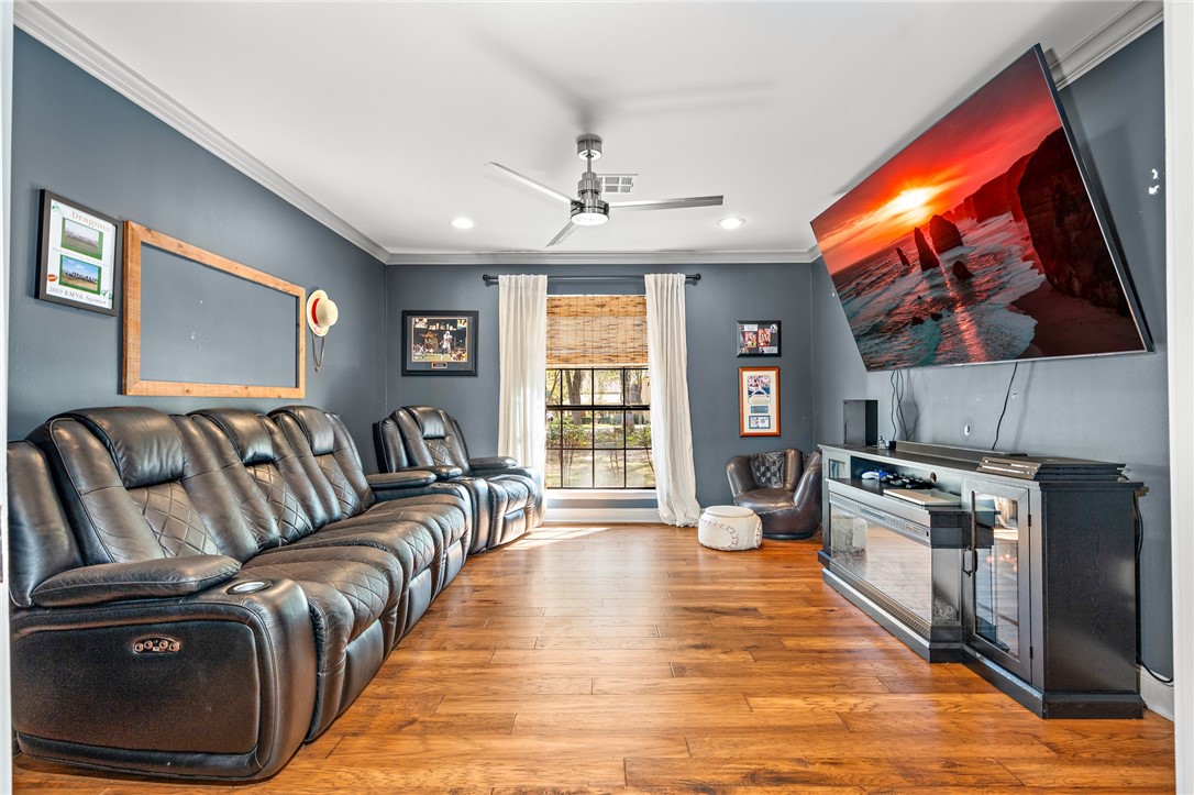 270 Creek Bend Road McGregor, TX 76657 - Photo 20 of 49