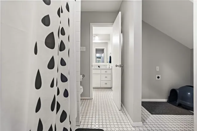 $799,900 | 270 Creek Bend Road, McGregor, TX 76657