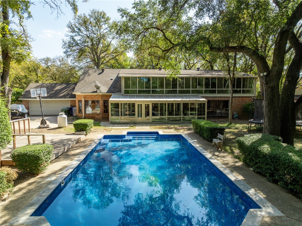 270 Creek Bend Road McGregor, TX 76657 - Photo 4 of 49