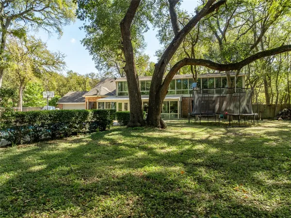 $799,900 | 270 Creek Bend Road, McGregor, TX 76657