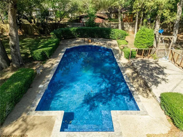 $799,900 | 270 Creek Bend Road, McGregor, TX 76657