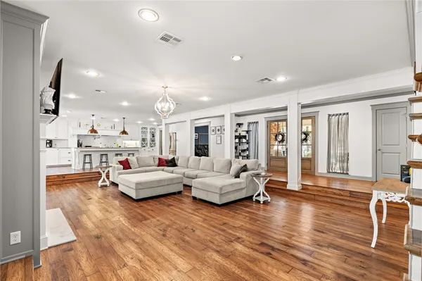 $799,900 | 270 Creek Bend Road, McGregor, TX 76657