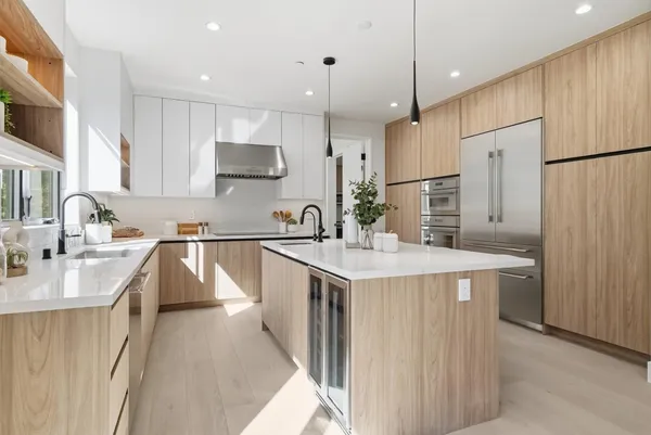 $3,688,950 | 488 Oak Court, Menlo Park, CA 94025