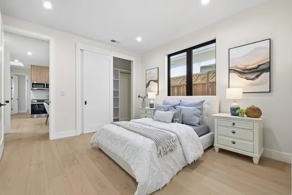 $3,688,950 | 488 Oak Court, Menlo Park, CA 94025