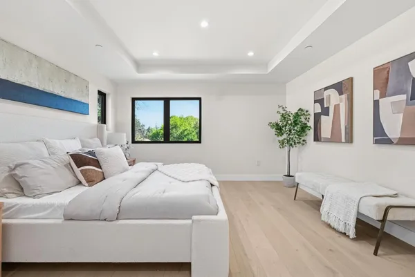 $3,688,950 | 488 Oak Court, Menlo Park, CA 94025