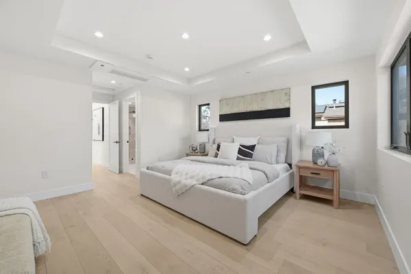 $3,688,950 | 488 Oak Court, Menlo Park, CA 94025