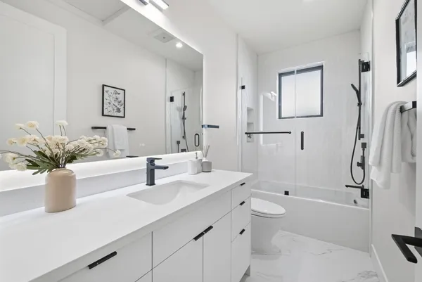 $3,688,950 | 488 Oak Court, Menlo Park, CA 94025