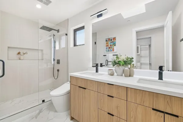 $3,688,950 | 488 Oak Court, Menlo Park, CA 94025