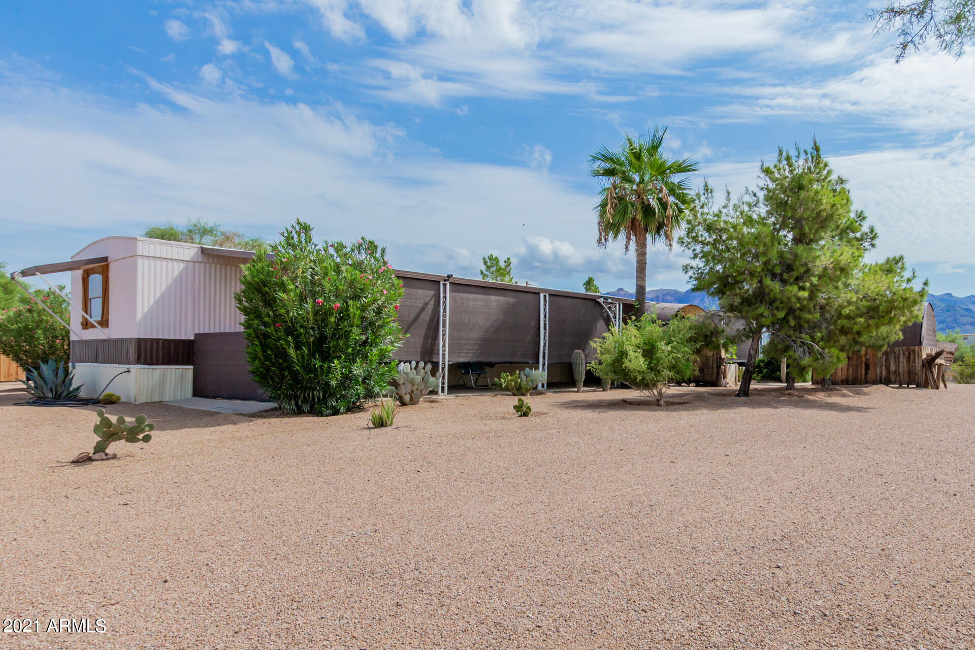 160 South Acacia Road Apache Junction, AZ 85119 - Photo 5 of 23 05 - Acacia