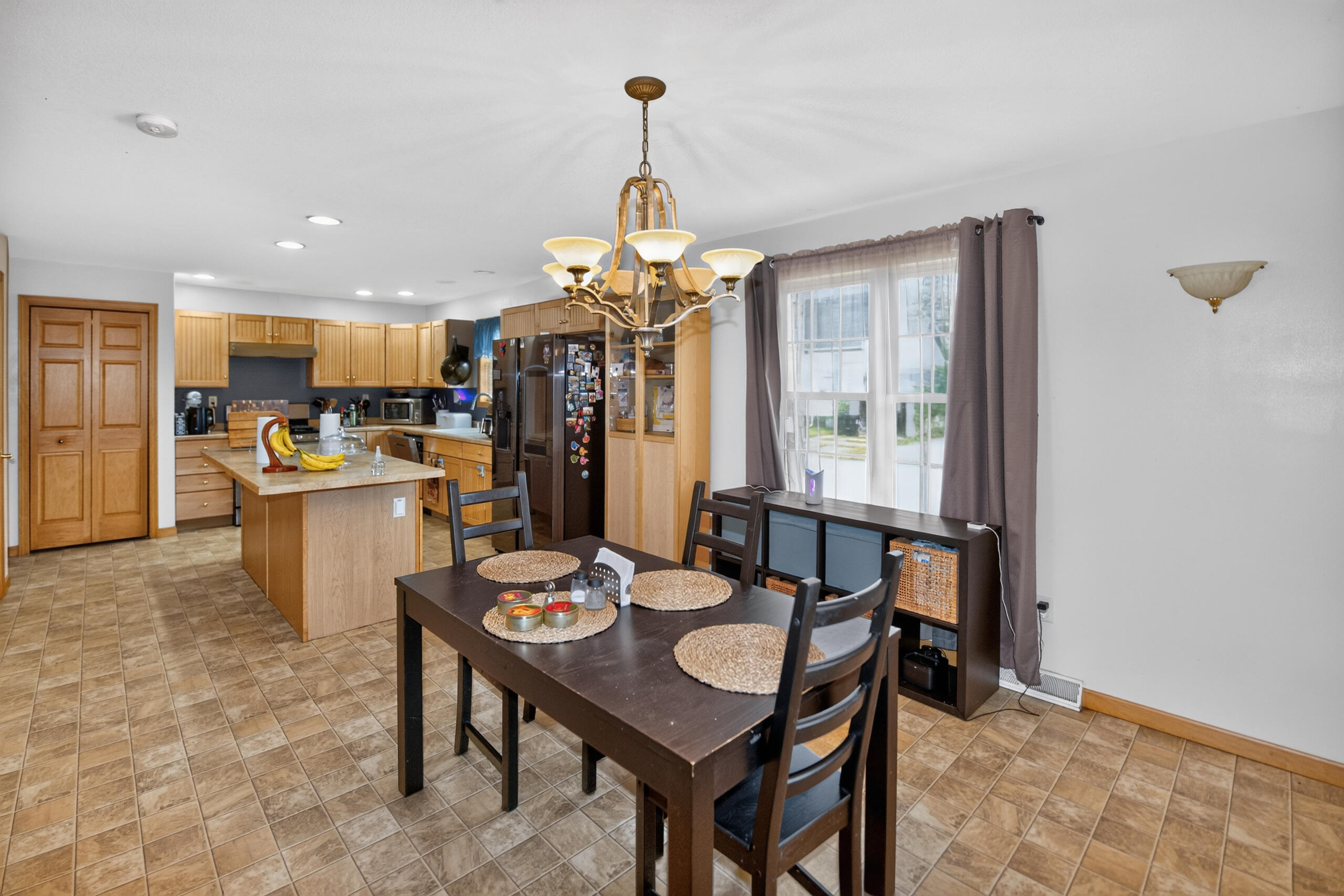 1302 Franklin Street Racine, WI 53403 - Photo 5 of 30 Kitchen