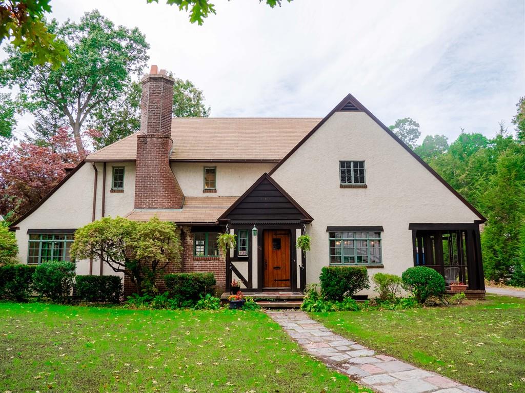108 Colony Road Longmeadow, MA 01106 - Photo 1 of 33 Gallery Image 1