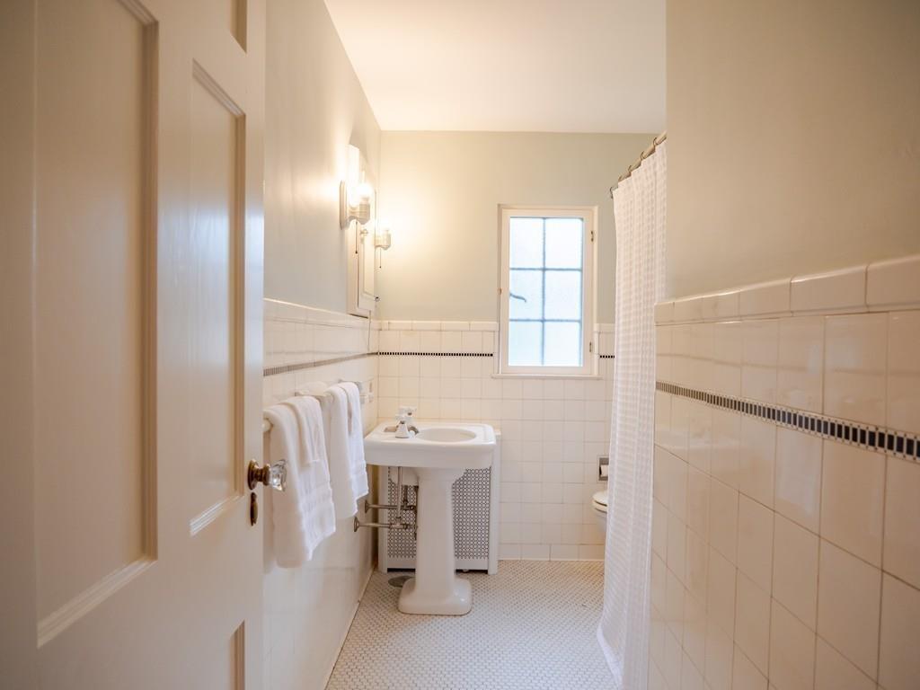 108 Colony Road Longmeadow, MA 01106 - Photo 21 of 33 Gallery Image 21